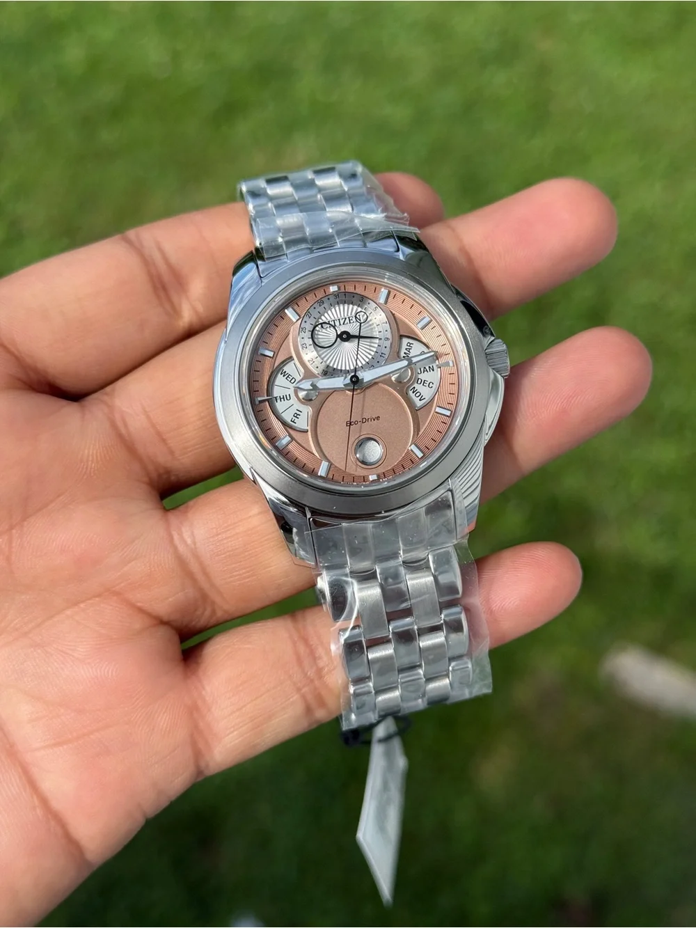 Citizen Eco-Drive Calendrier men’s Chronograph Watch with Salmon Pink Dial